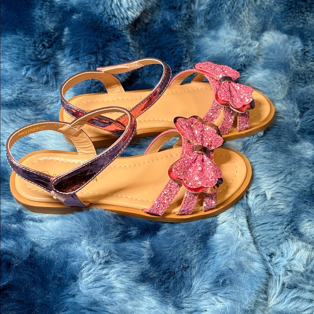 Girls size 2 Pandaninjia pink strappy sandals